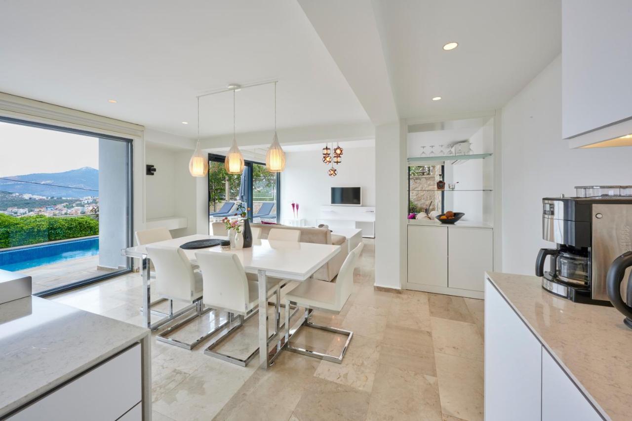 Luxus Villa Skyla Mit 5 Schlafzimmern & Meer-Blick 카스 외부 사진