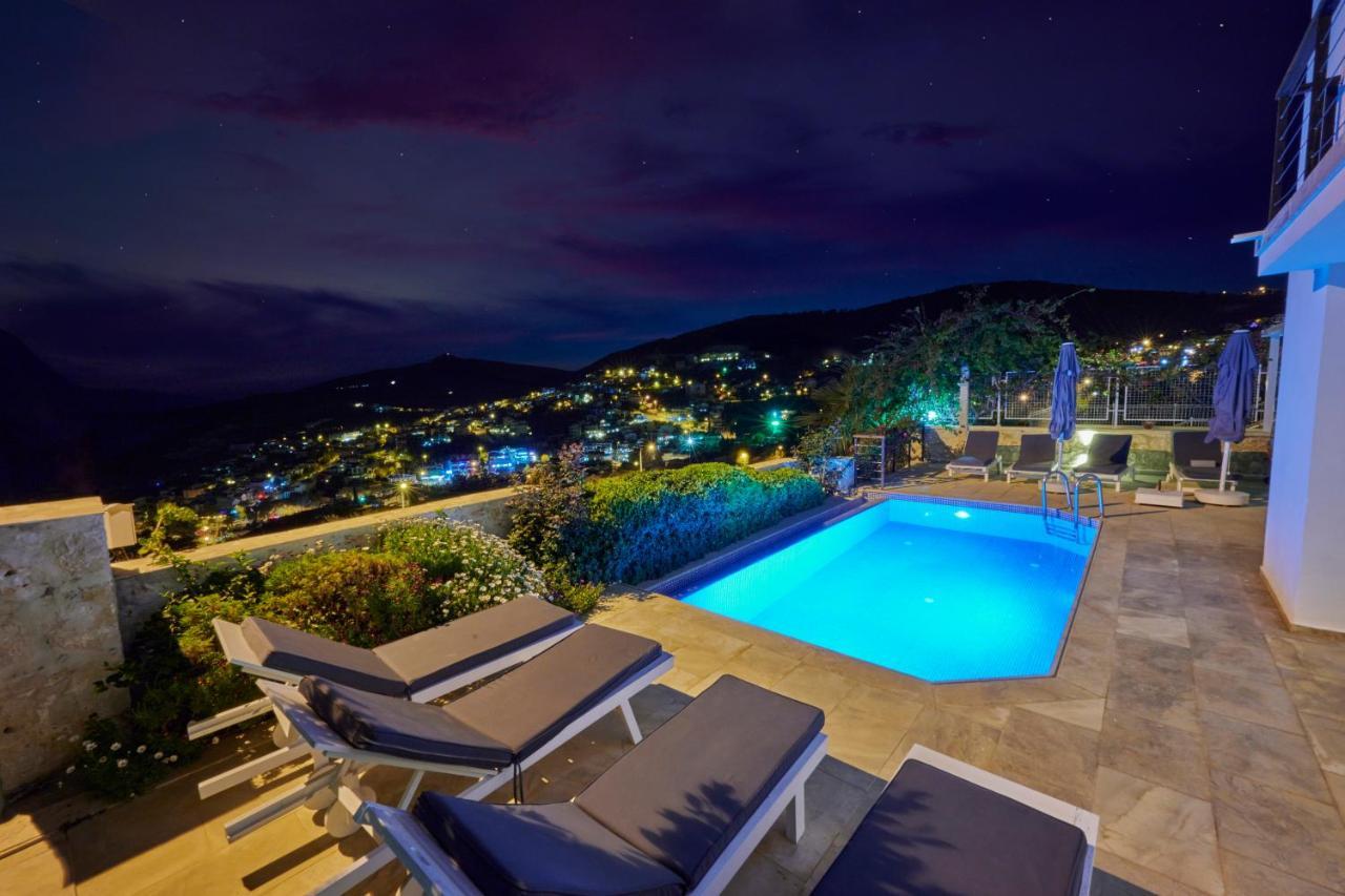 Luxus Villa Skyla Mit 5 Schlafzimmern & Meer-Blick 카스 외부 사진