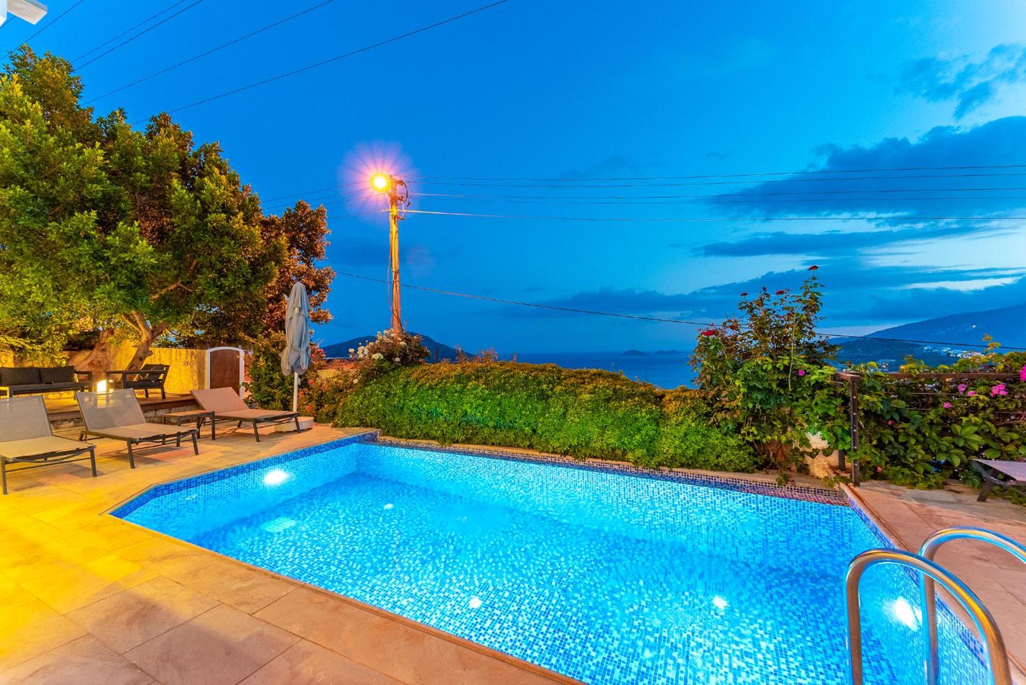 Luxus Villa Skyla Mit 5 Schlafzimmern & Meer-Blick 카스 외부 사진